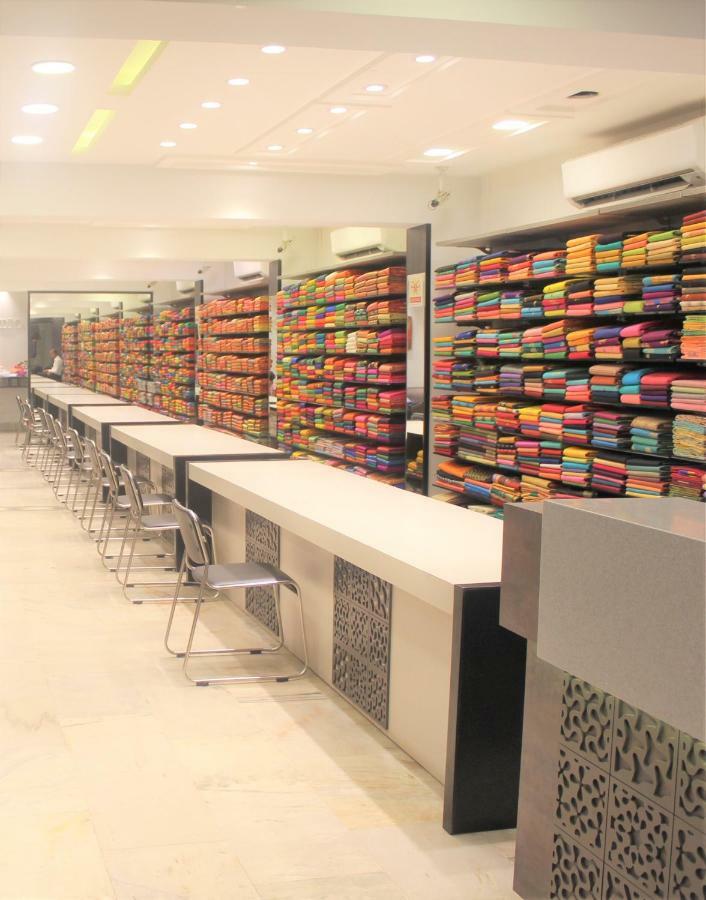 Hotel Mangalore International Kültér fotó