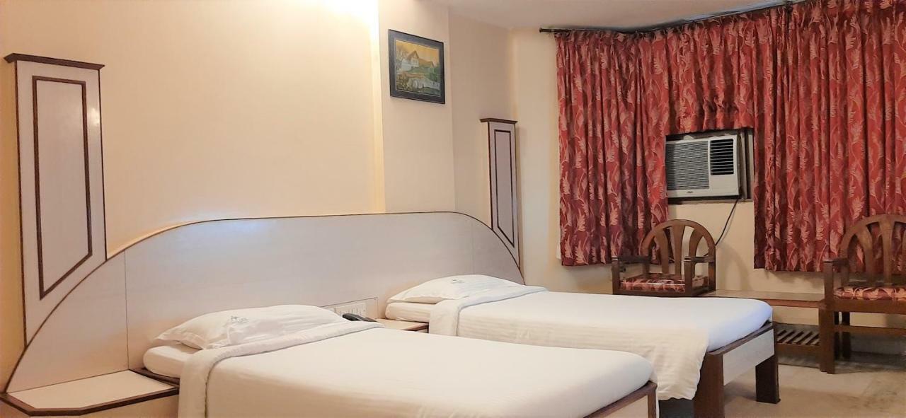 Hotel Mangalore International Kültér fotó