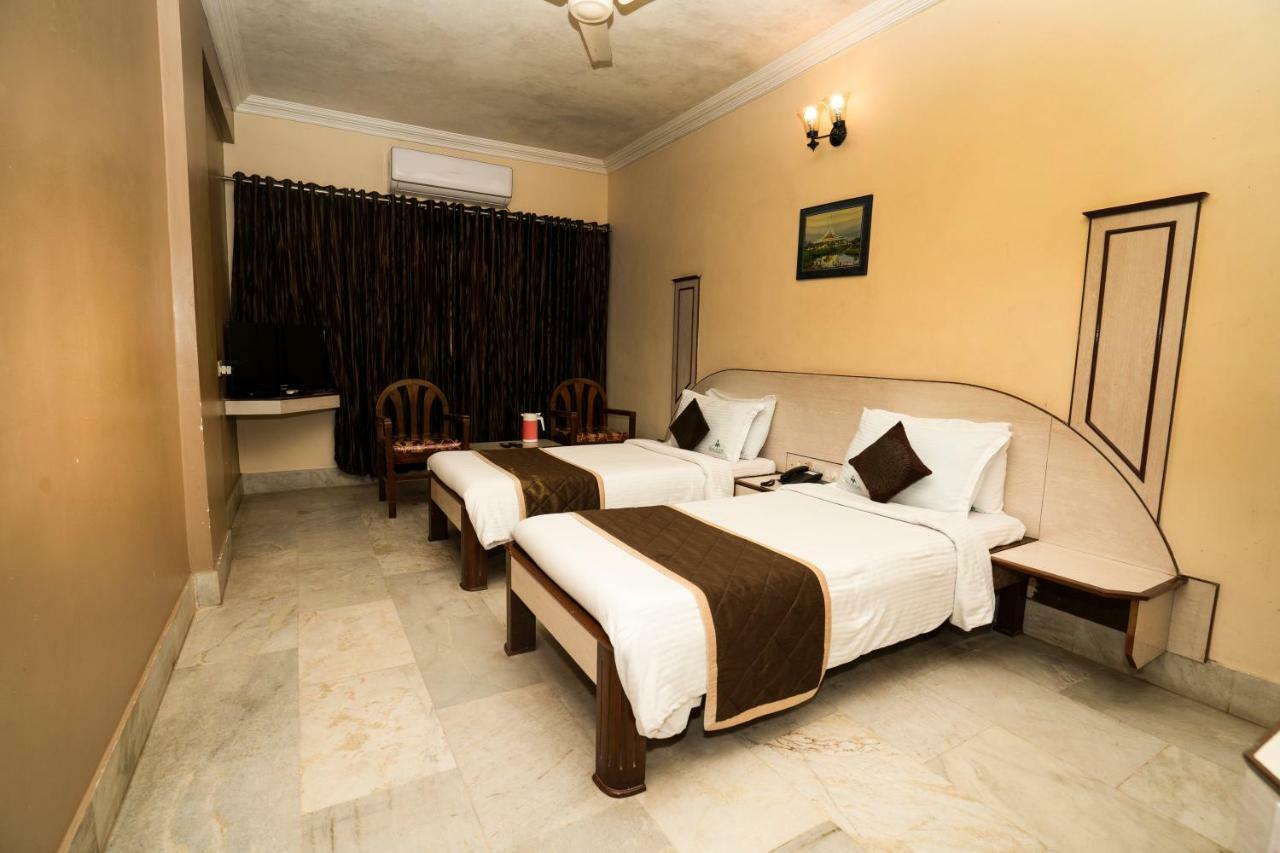 Hotel Mangalore International Kültér fotó