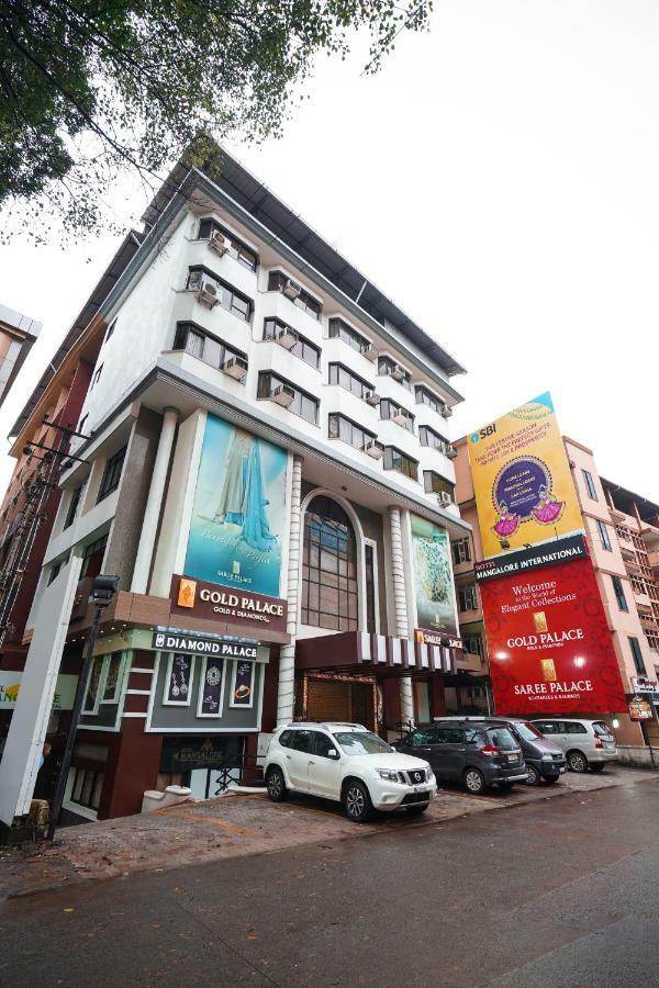 Hotel Mangalore International Kültér fotó