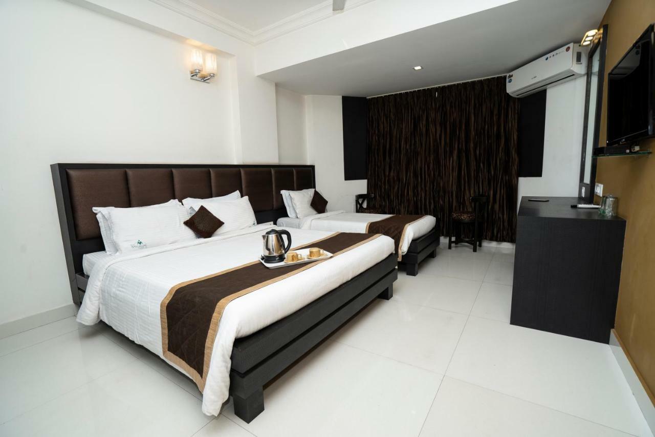Hotel Mangalore International Kültér fotó